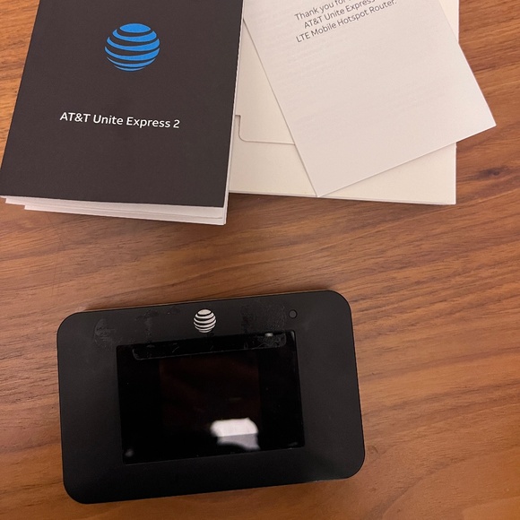 AT&T Netgear Unite Express 2 mobile hotspot - Picture 1 of 5
